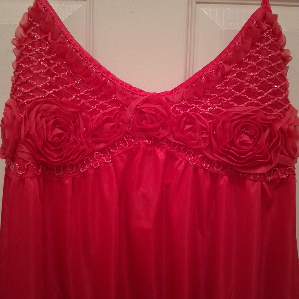 Lati Fashion Lovely Fucsia Nighty size L new w/o tags